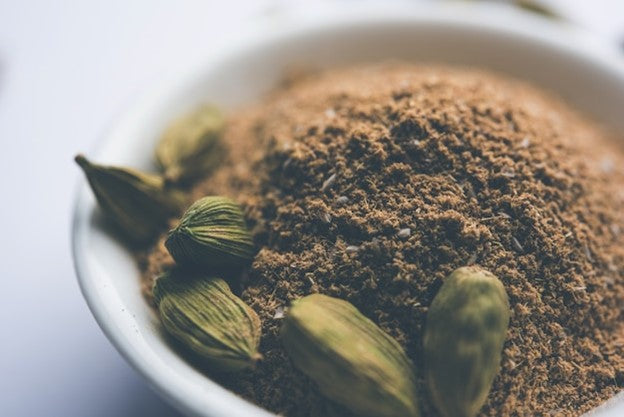Cardamom (Elettaria cardamomum)