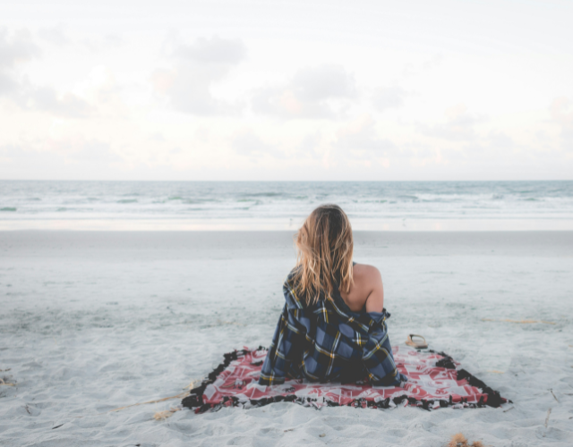 Aromatherapy Blends for Grounding, Grief & Emotional Support